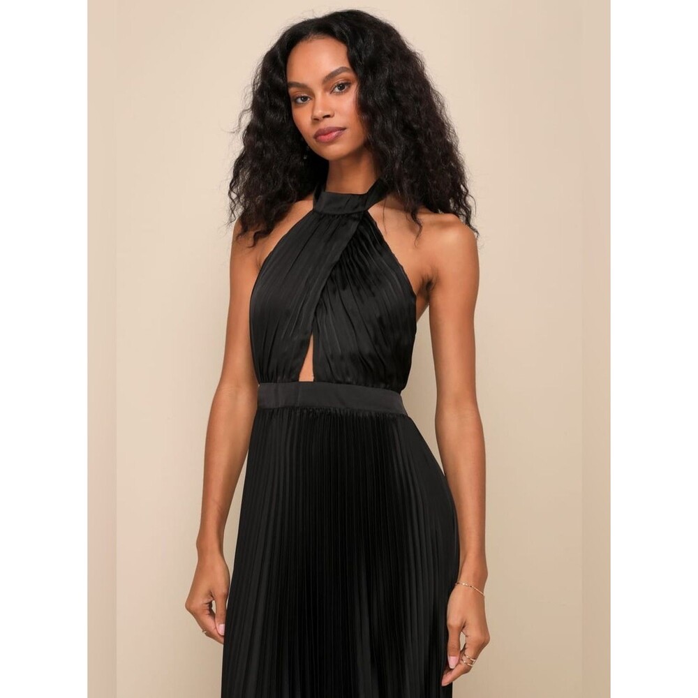 Lulus Midnight Moves Black Pleated Satin Cutout Halter Maxi Dress Size Small NWT - Picture 2 of 11